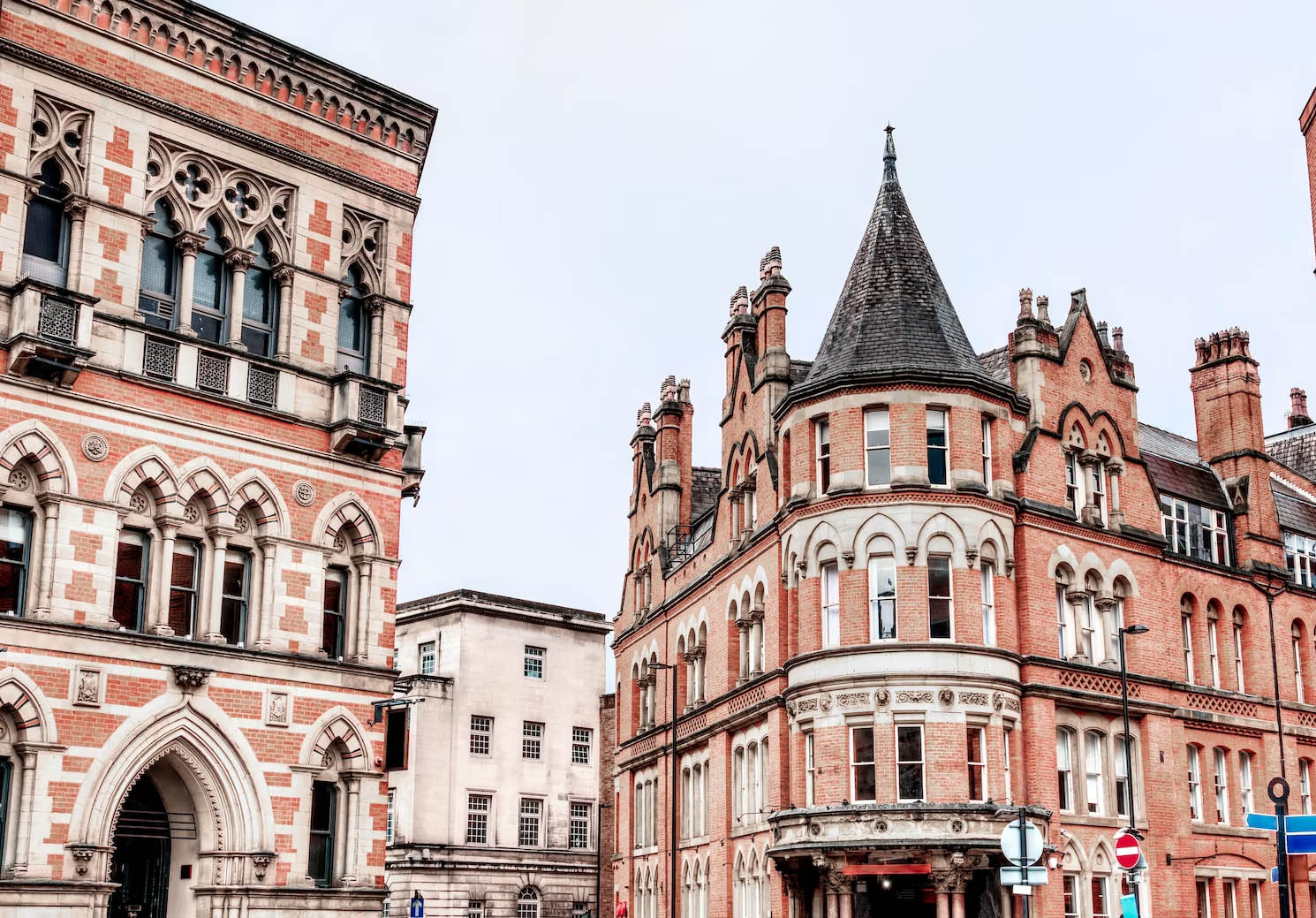 Manchester Unveiled: Practical Tips Every Traveler Must Know