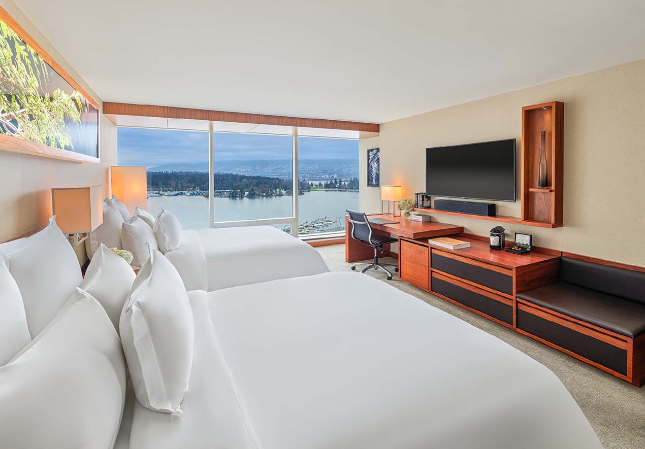 Vancouver’s Top Hotels Reviewed: Luxury Experiences and Service Details